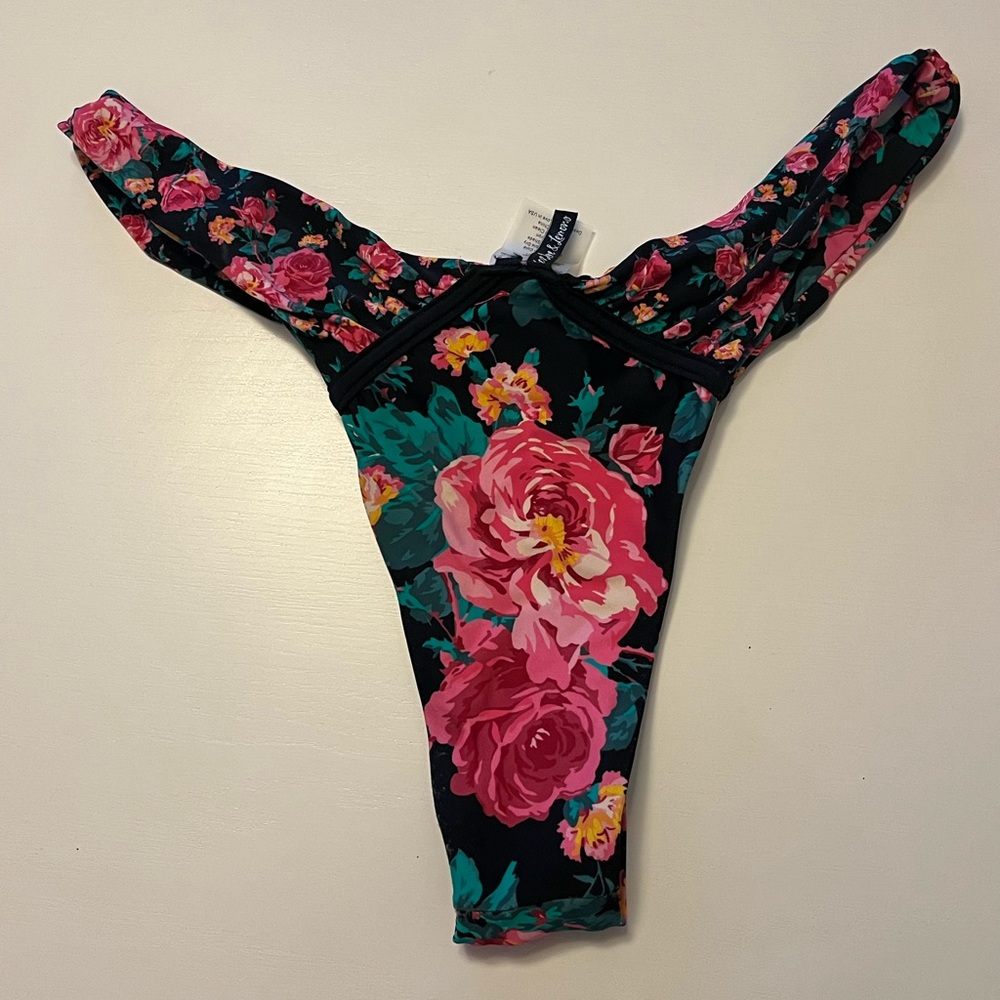 Rosewater cheeky bikini bottom size L - ONLY WORN 2x. BOTTOMS ONLY - Picture 4 of 9
